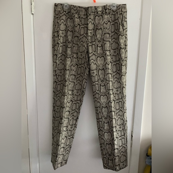 Zara size 8 chino style snake print pants (cropped length) NWT - Picture 1 of 4
